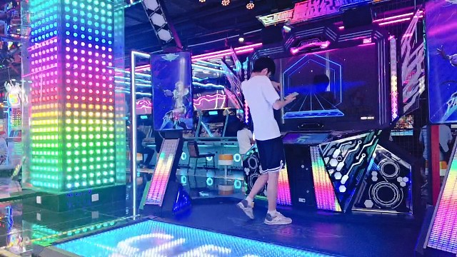 舞战纪跳舞机帅哥竞速炫花式