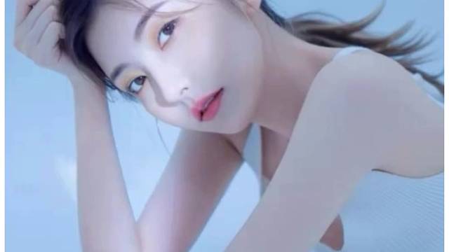 不要因为努力变成别人喜欢的样子到头来忘了最真实的自己