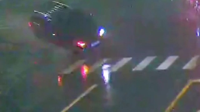 路口危险减速慢行