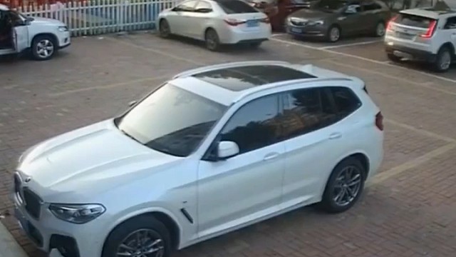 油门当刹车用了