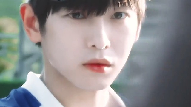 无论多久，依然会对路夏眼睛受伤的妆造心动。#彭昱畅