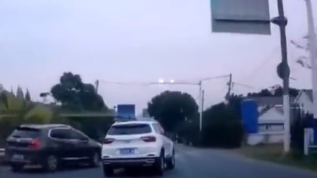 这种下去必须打一架