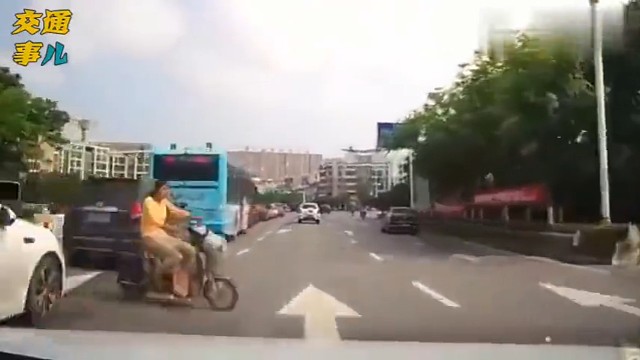 这谁能反应过来？