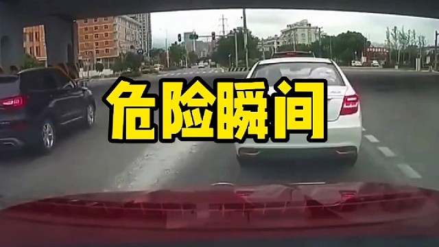 危险瞬间，暑假来临，家长朋友可不能大意啊！