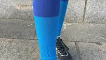 为什么跑马拉松的人都喜欢戴小腿套呢？除了时尚靓丽，原来它还有这么多好处，你跑步时喜欢戴小腿套吗？#跑