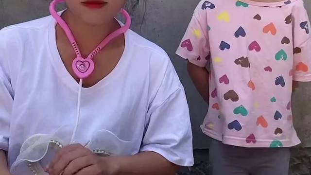 亲子互动游戏！打嗝的不是我，是我孩子