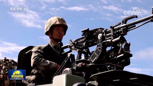 联播|在党的旗帜下奋斗强军