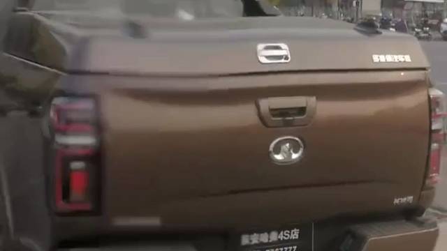 多变体汽车皮卡后备箱改装：长城炮和普洱茶也能联名？