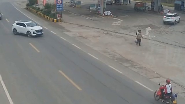 咱们都要加油的干嘛这是