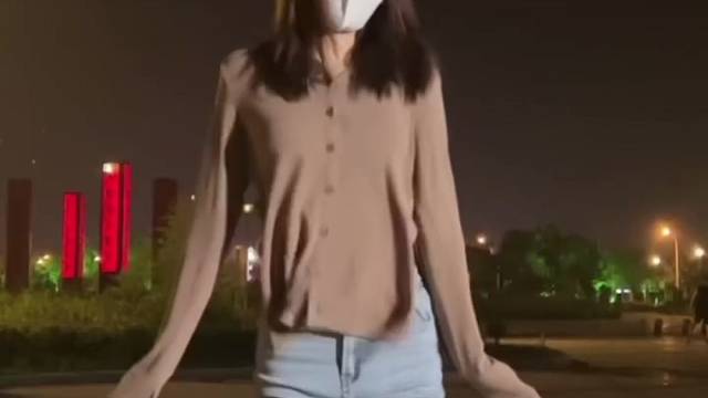 做不了你的宝贝那我就做个快乐的小傻子