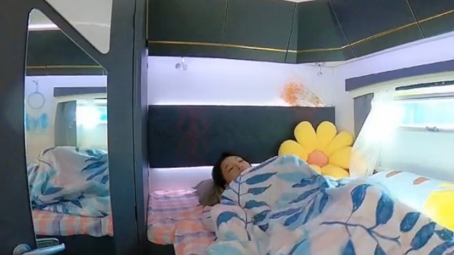 我尽然给冻醒了