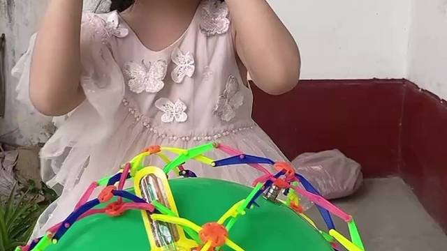 亲子互动游戏！妈妈我的风车糖拿不出来了