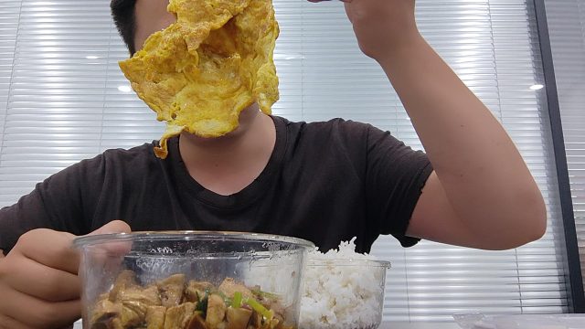 又是炎热的一天 想做一份香菇滑鸡结果肉选错了 有点影响口感