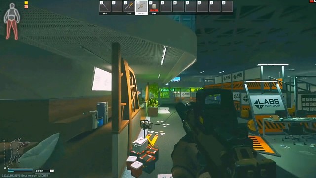 一个探头直接干翻敌人，都没等他反应过来