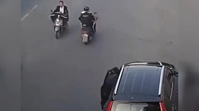 那些害人的开门杀