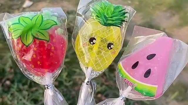 亲子互动游戏，找我宝贝吃水果棒棒糖