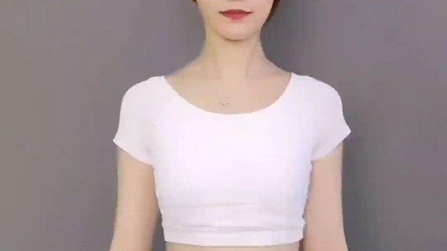 面部瑜伽，缓解肩部僵硬。