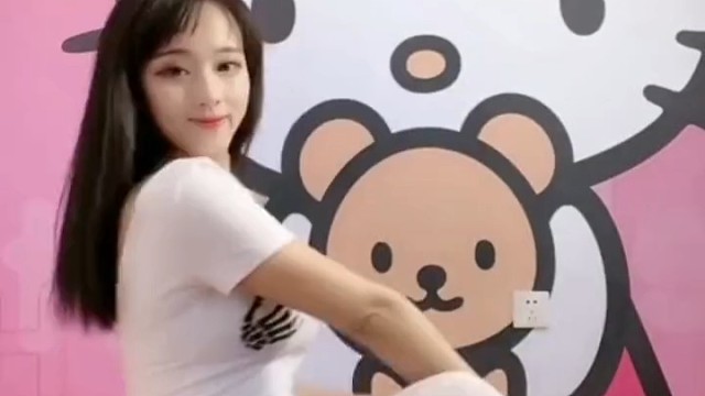 来跟小美认识瑜伽