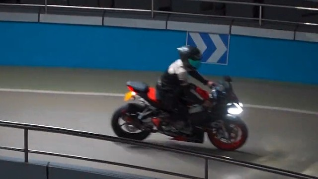 生活应该充满激情与热爱