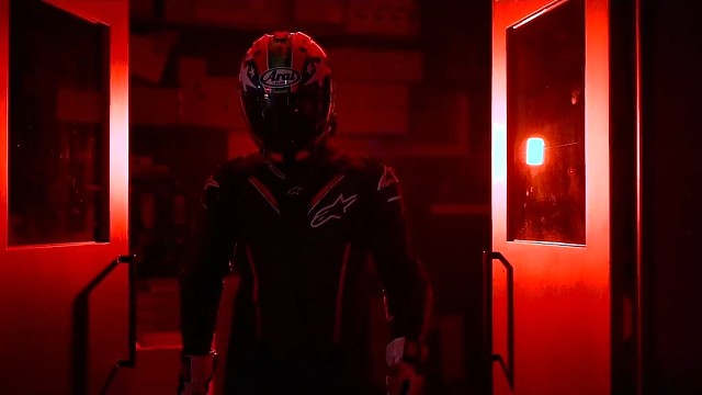 别说话，帅就完事了