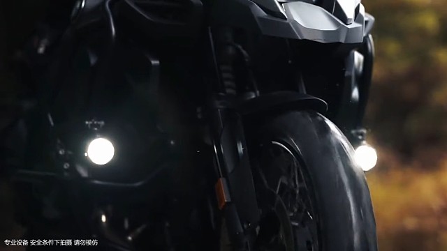 出发，，坚持到底，初心不变，莫问前程