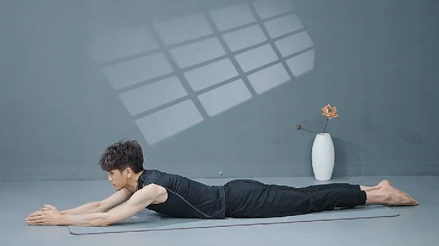 瑜伽初学者必学的体式