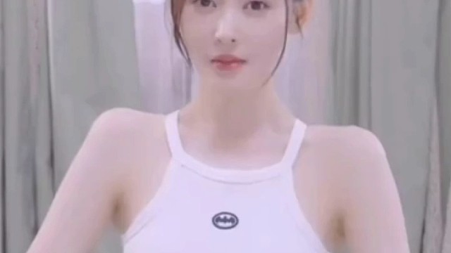 #瑜伽
做瑜伽都是爱你的形状LOVE
大家有发现吗？