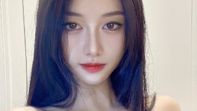 众生皆苦，唯有我是草莓味