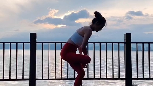 洱海的日出，可惜阴天了