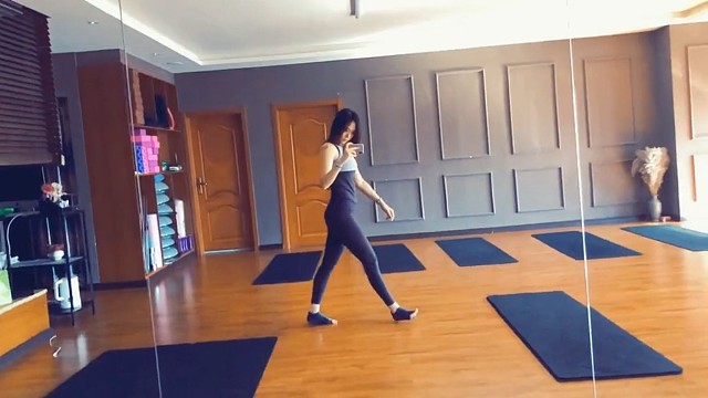 瑜伽日常，记录身材，见证美好自己。