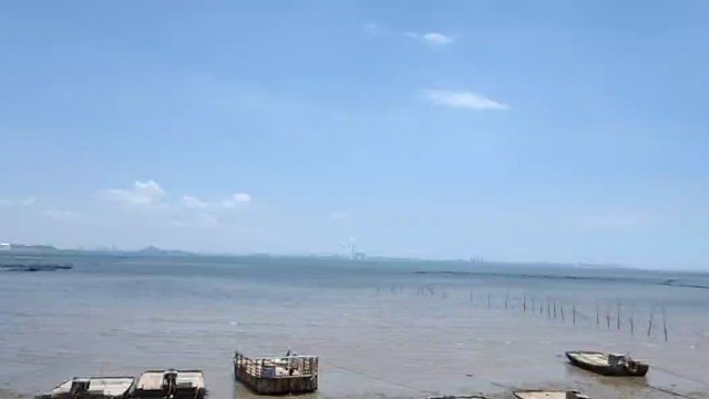 生活如同一面镜子你若给他一片阳光他一定还你一片灿烂