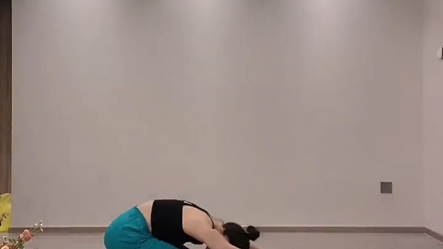 真正的幸福，不是拥有更多东西，而是拥有的东西都能让你感到快乐#瑜伽