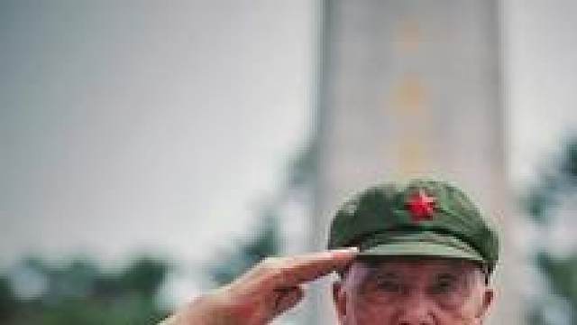 网爆无处不在！像91岁的李爷爷致敬！