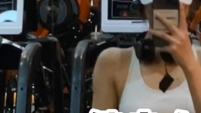 健身女孩总让人欣赏，对吗