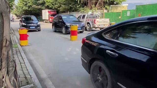 限宽墩一把安全通过的技巧。#快说车@快说车(O40300095)