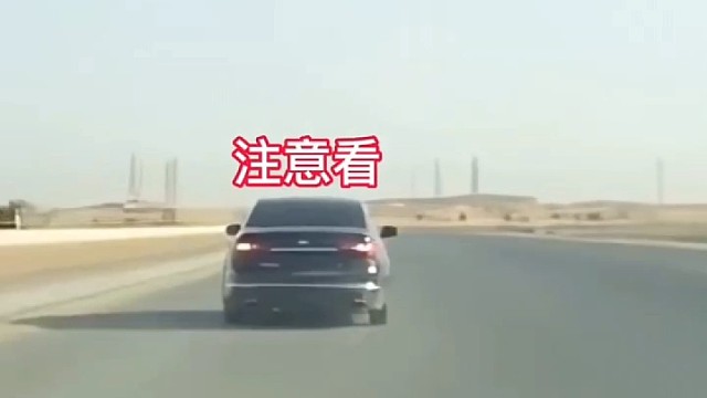 一女子驾驶帕萨特在高速突然看她是如何自救的