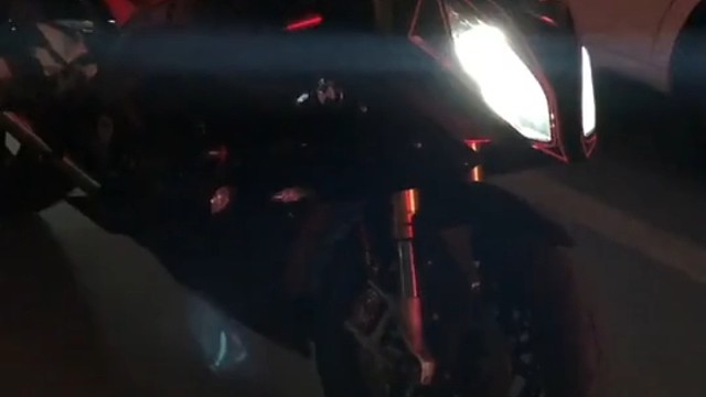 一起去兜风么？