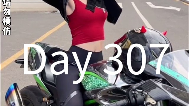 头盔一盖，谁都不爱。