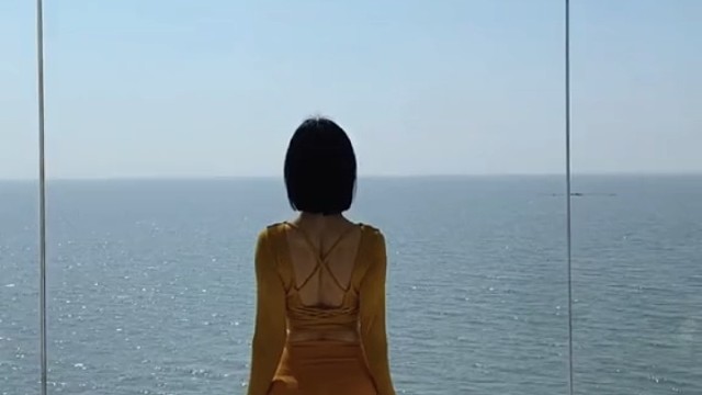 美女瑜伽:性感美女瑜伽训练