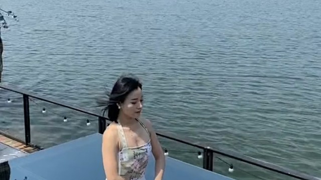美女瑜伽:性感美女瑜伽训练