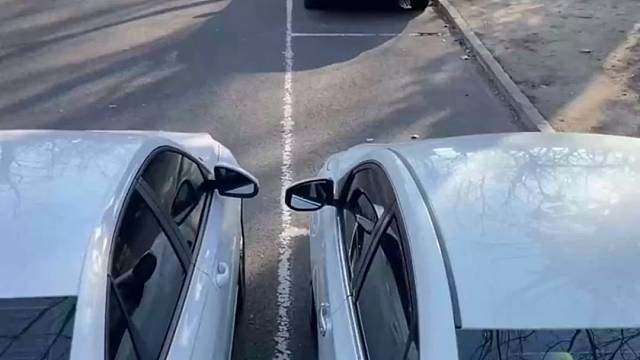 太厉害了！用这个方法，侧方停车一把就能进！#快说车