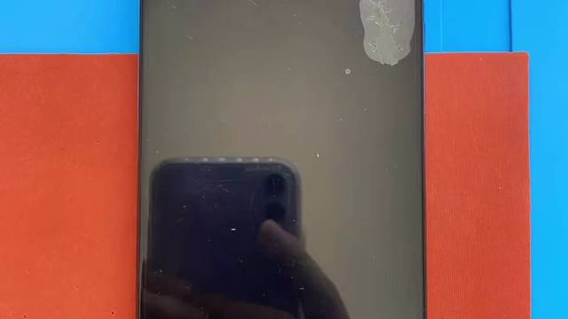 vivoY53s进水清洁烘干换原屏、荣耀V10换品牌电池