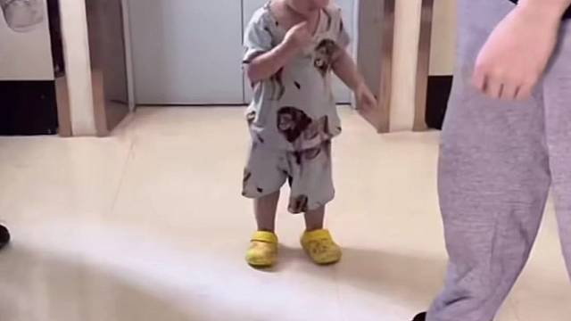 给儿子举办敷衍而又隆重的生日