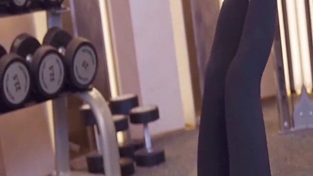 双胞胎妹妹双人瑜伽健身，双倍快乐