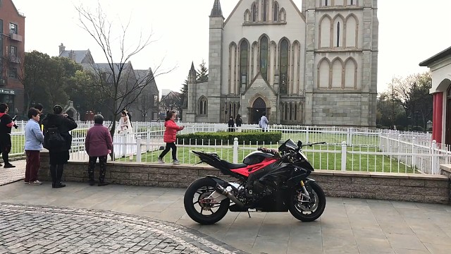 教堂找到了，你在哪