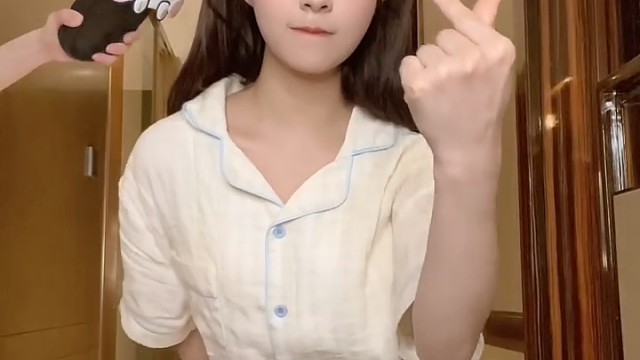 在酒店隔离没事做，给大家擦个“边”看看