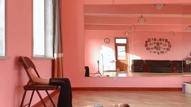 打开胸腔，告别忧郁。血液倒流，滋养面部