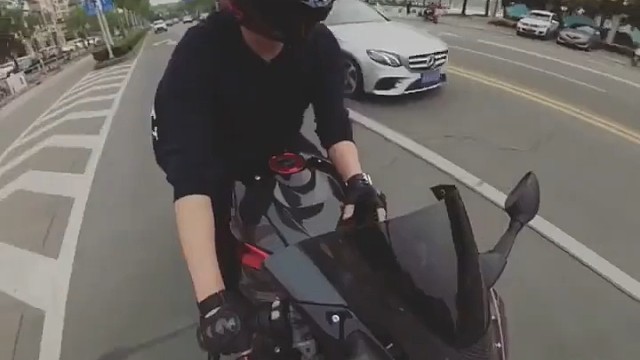 撞上了，算谁的责任