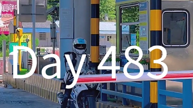 重要的不是你想去做什么
而是已经在路上