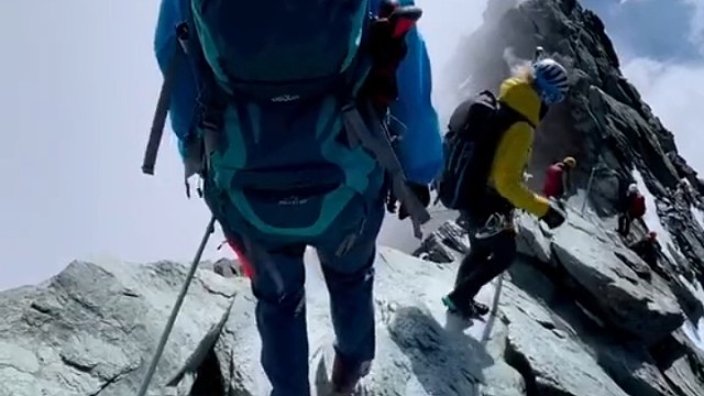 每个人心中都有一座难以逾越的山